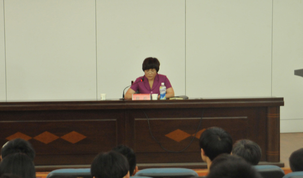 http://www.ayit.edu.cn/_mediafile/ayit/2015/05/29/2q5hd60ivx.jpg